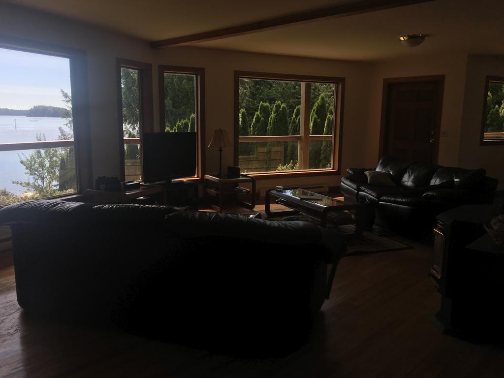 Tofino Stormbay Guest House Екстериор снимка
